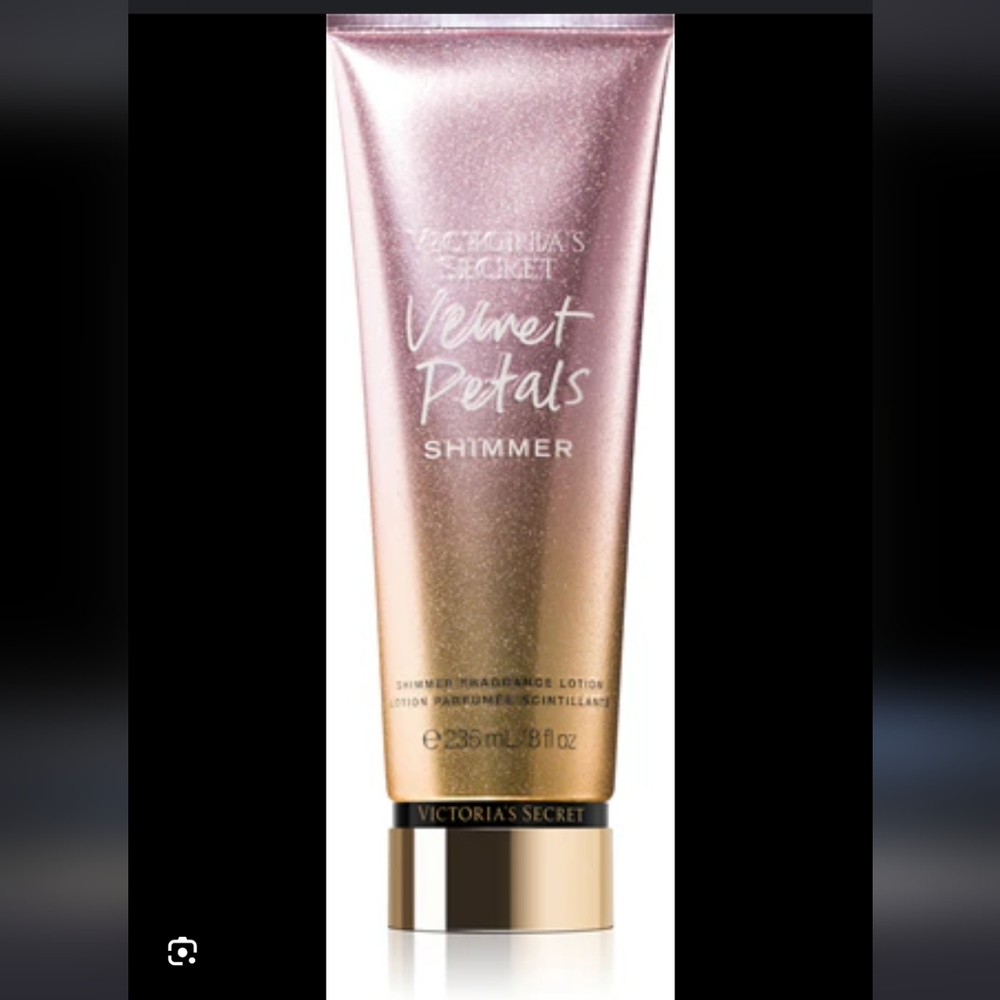 Victoria's Secret Velvet Petals Shimmer